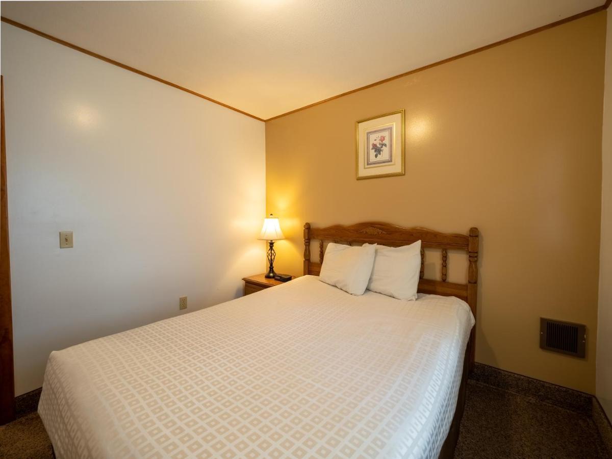 Lake 'N Pines Motel Cooperstown Zewnętrze zdjęcie